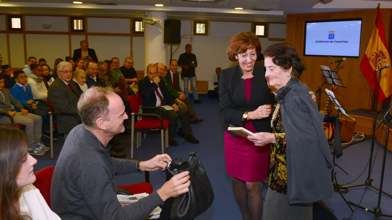 Magdalena Cantero con Inés Rojas