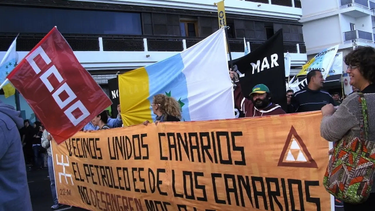 Manifestación contra las prospecciones petrolíferas (2)