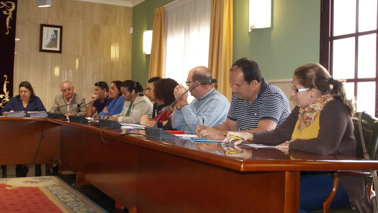 Pleno de La Oliva
