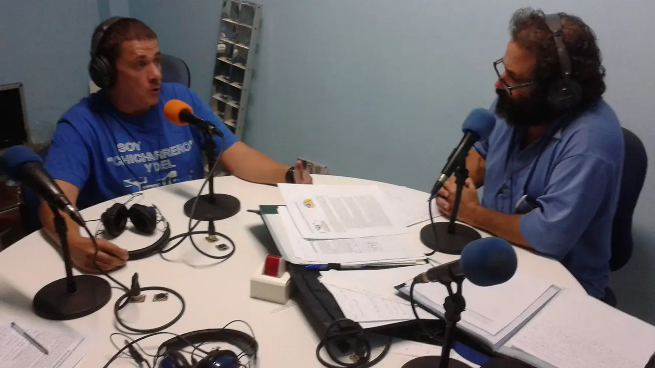 Amos Machín durante la entrevista