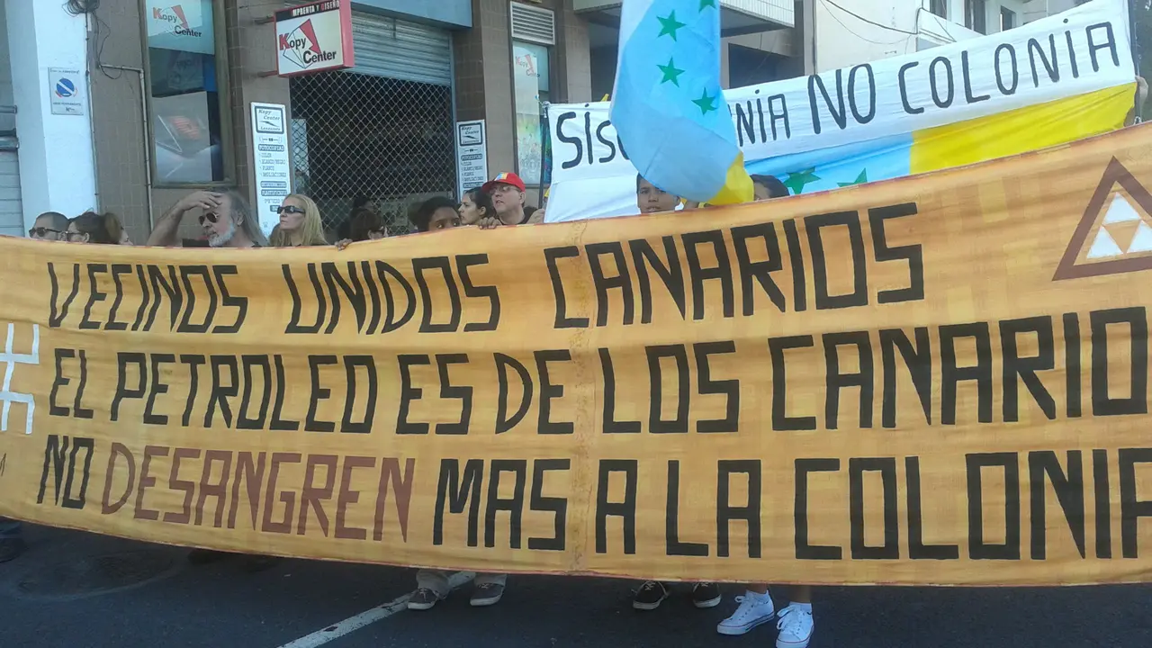 El Petroleo es de los Canarios. No desangren más a la Colonia