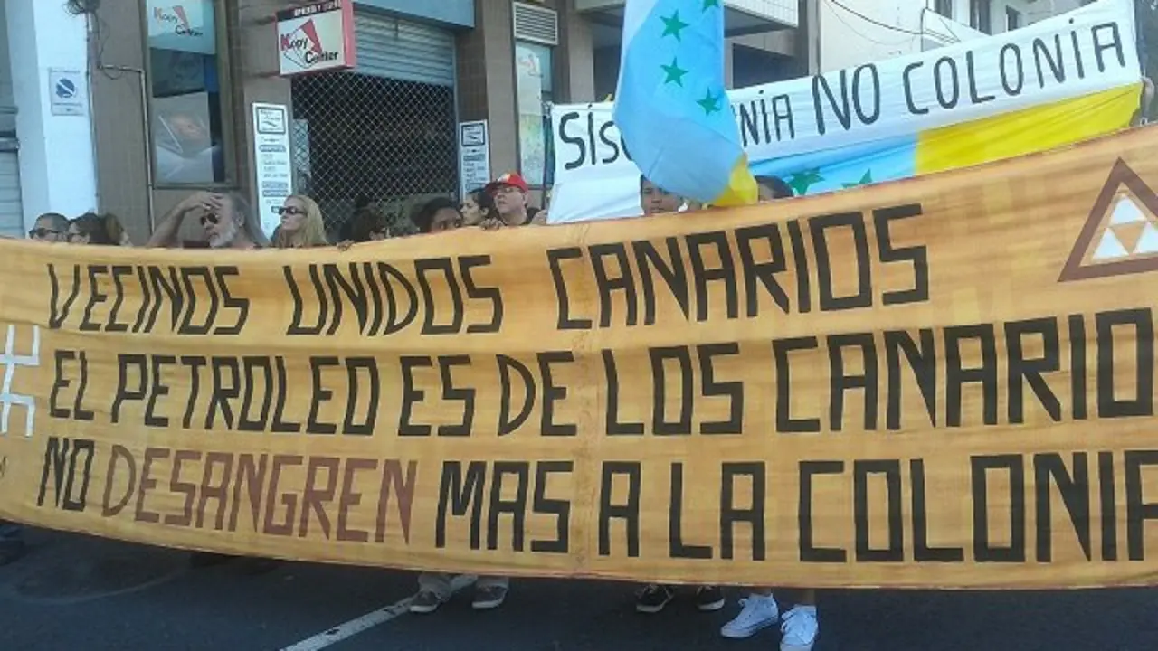 VECINOS UNIDOS CANARIOS en la Manifestación