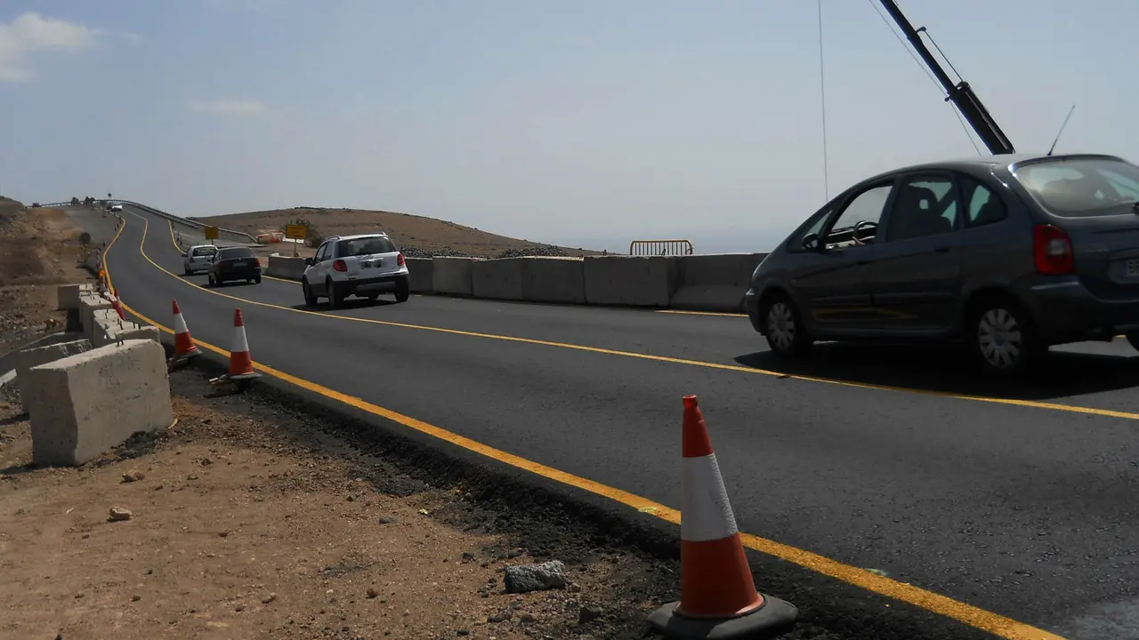Inacabada carretera de Mácher