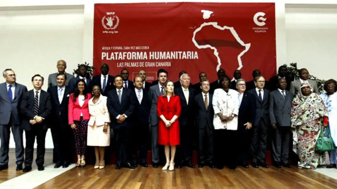Embajadores africanos, prepotentes "popes" del PP y algunos sicarios canarios, el "robapijamas", el "tapao" de Bankia y Cruz Roja y otros vendepatrias