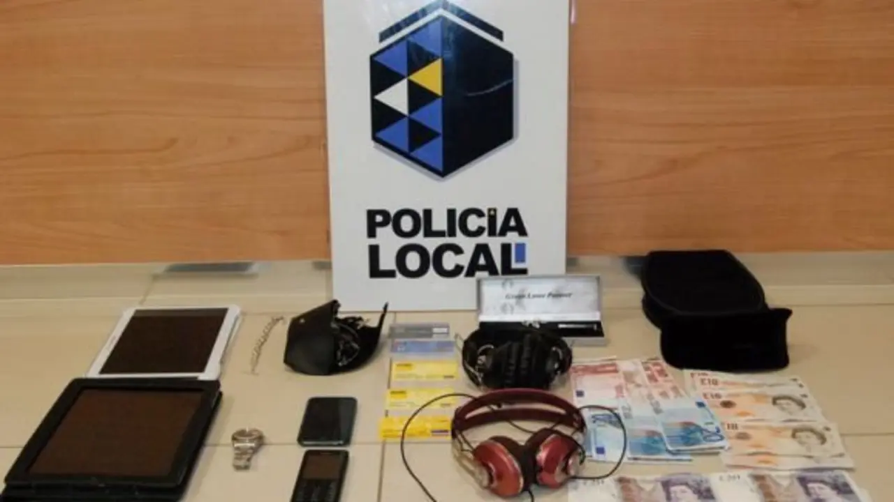 Algunos_de_los_objetos_robados