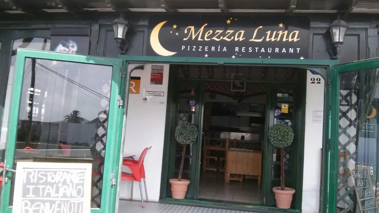 Mezza Luna
