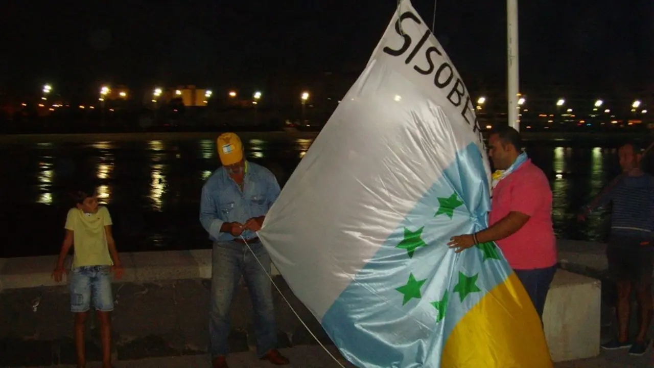 Izada de la Bandera Nacional Canaria