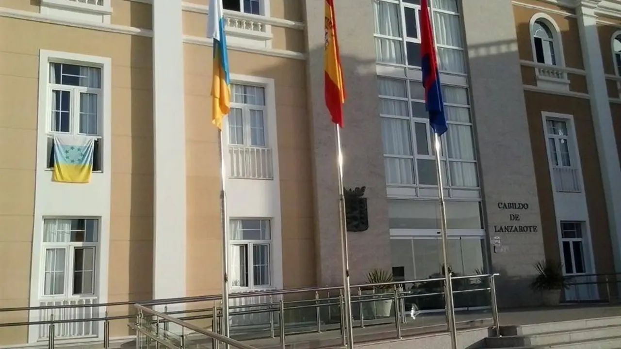 La Bandera Nacional en el cabildo