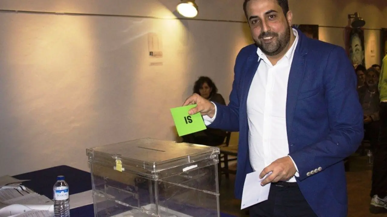 David_Roc&iacute;o_votando