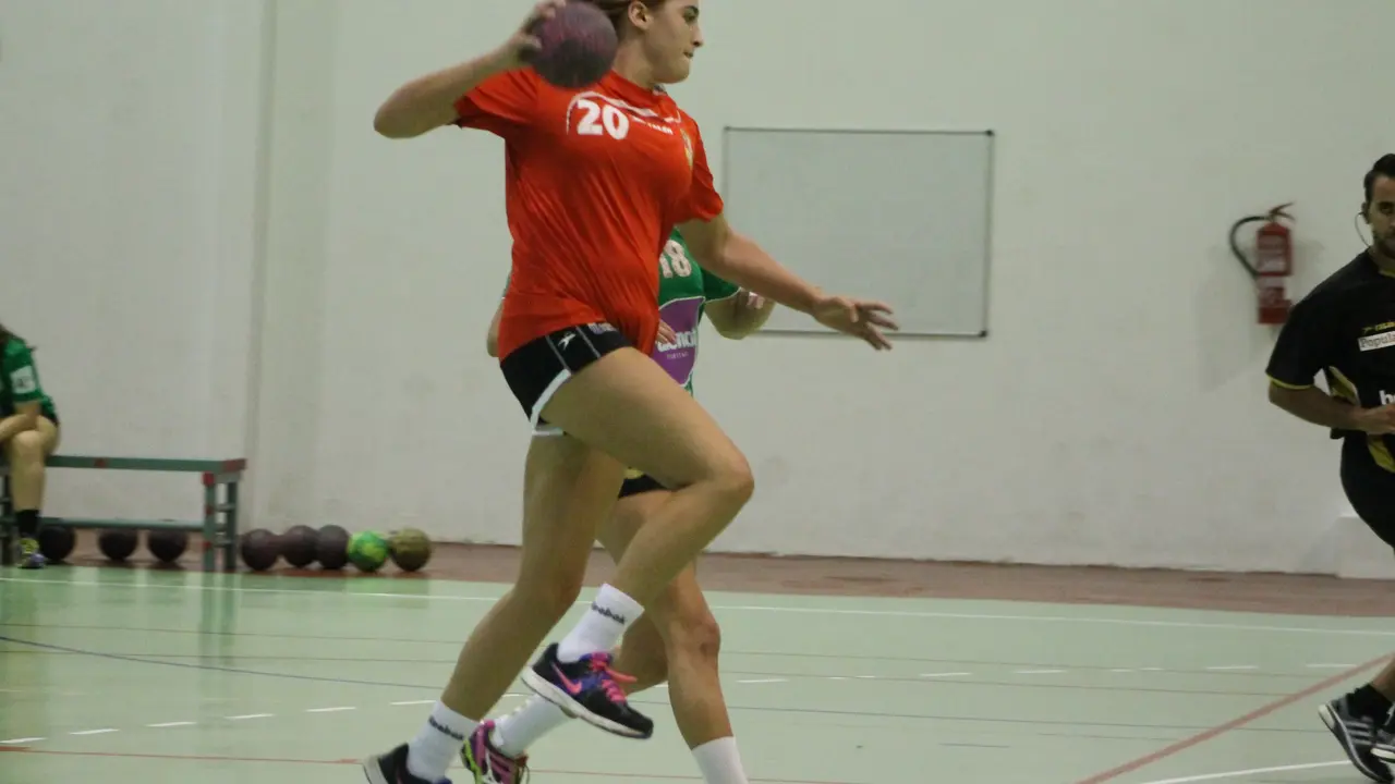 SARA DE LE--N (1)