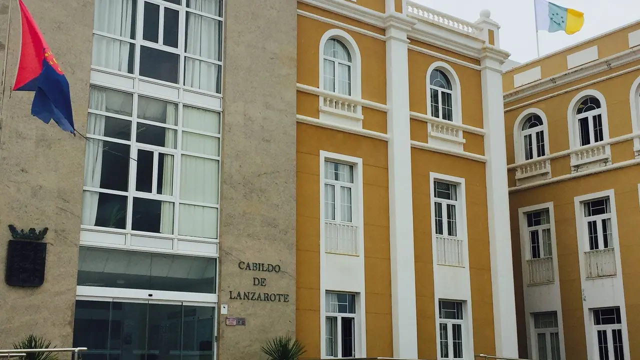 Bandera en el cabildo (1)