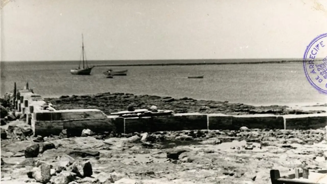 145 x 90 mm Antiguo muro del Muelle de la Pescadería
