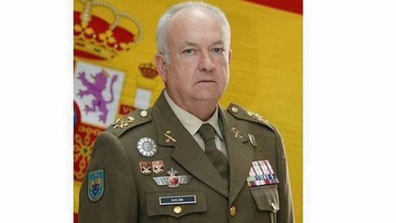 Teniente general