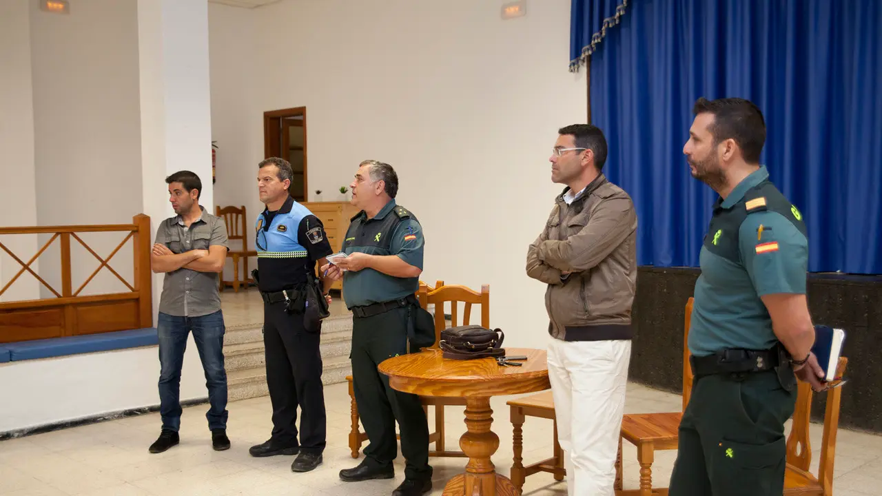 Reunion Agricultores Los Valles Robos 4_5_2016_1