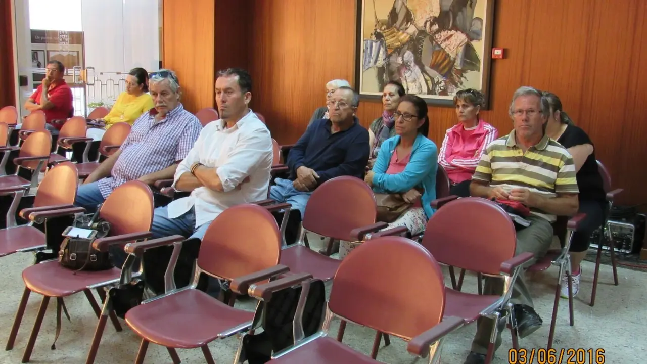 Los vecinos en el Cabildo