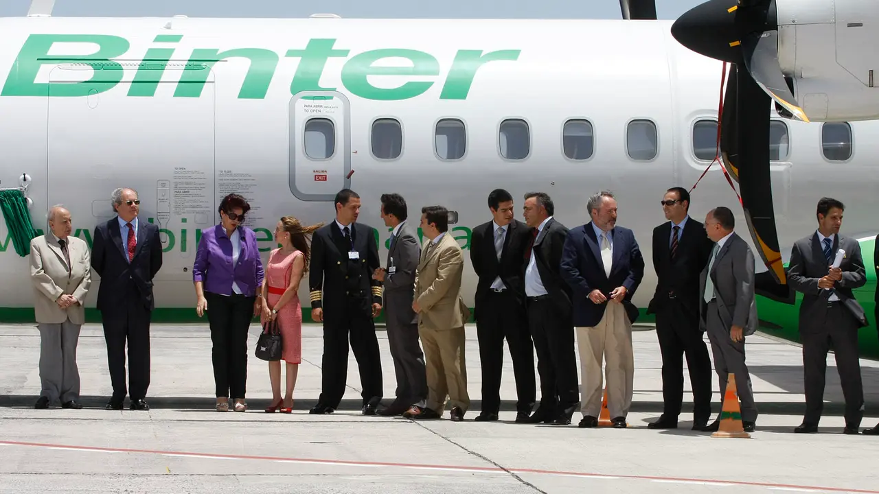 Díaz Rijo en el bautizo del avión de BINTER 2