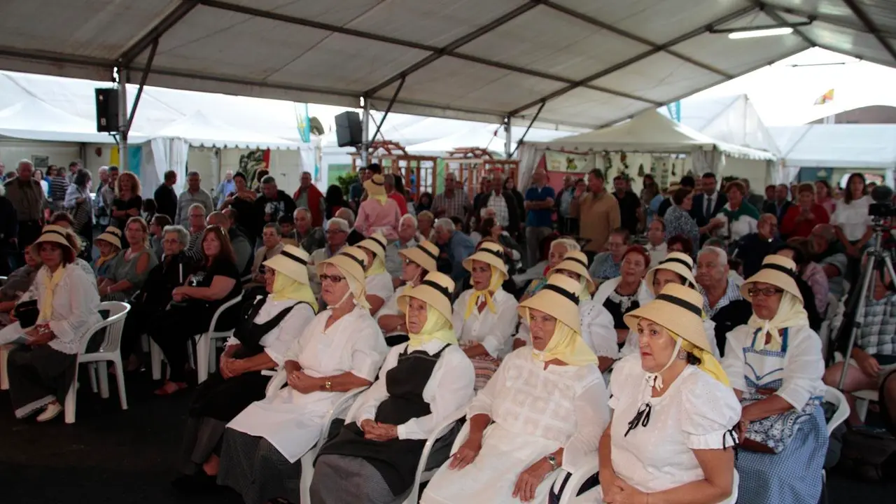 Homenaje a las mujeres artesanas de La Graciosa (11)