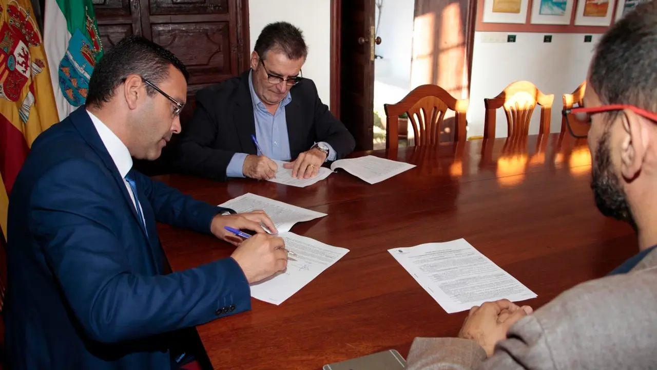 FIRMA TEGUISE URBASER 2