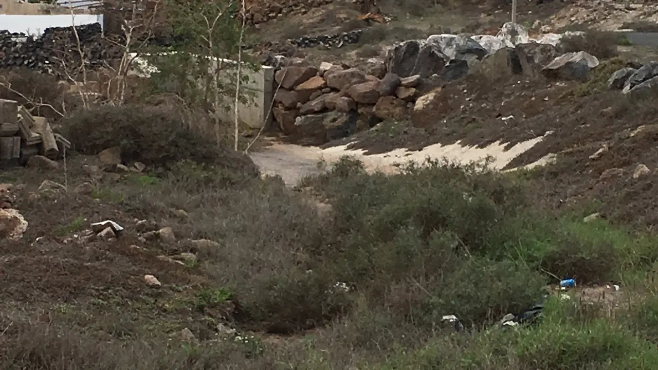 4-Canal en Camino Los Fajardos