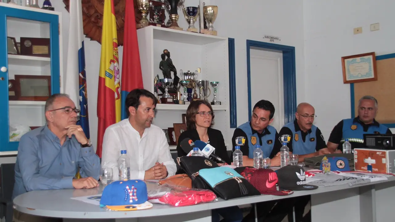Rueda de prensa sobre las aprehensiones de mercancía falsificada
