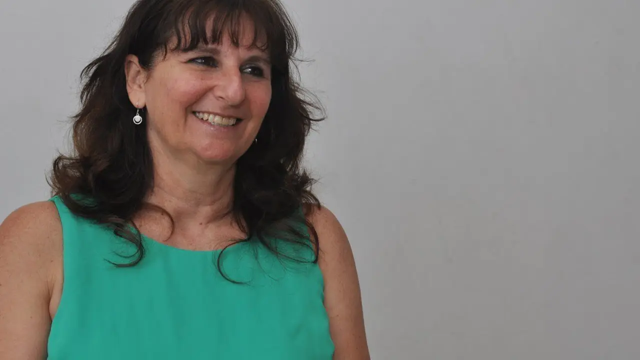 Conchi Monz&oacute;n, Diputada de Podemos