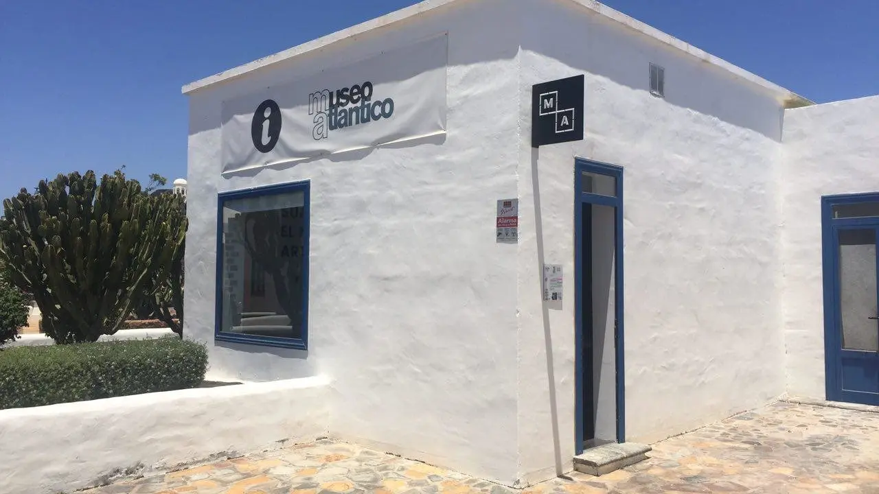 local marina 3 de julio