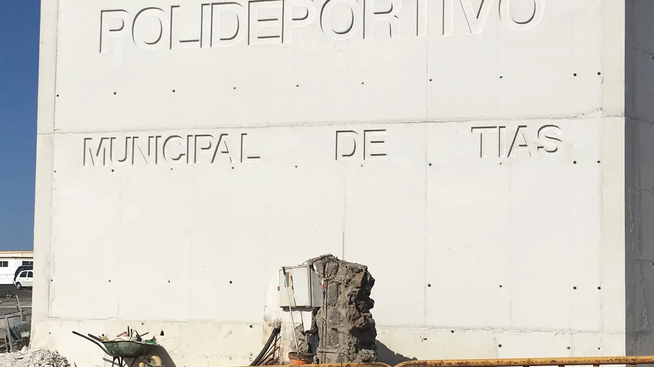 1-Panel Polideportivo Municipal Tías 7-11-17