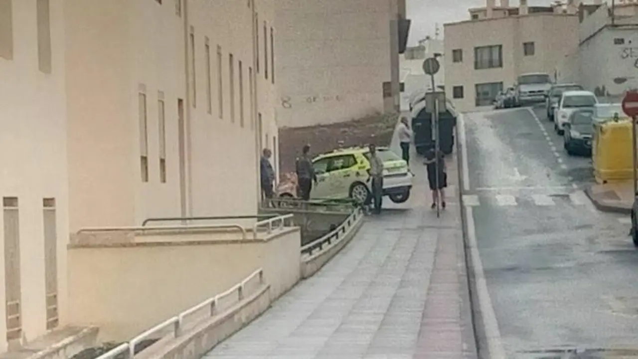 Vehículo estrellado en Los Alonso