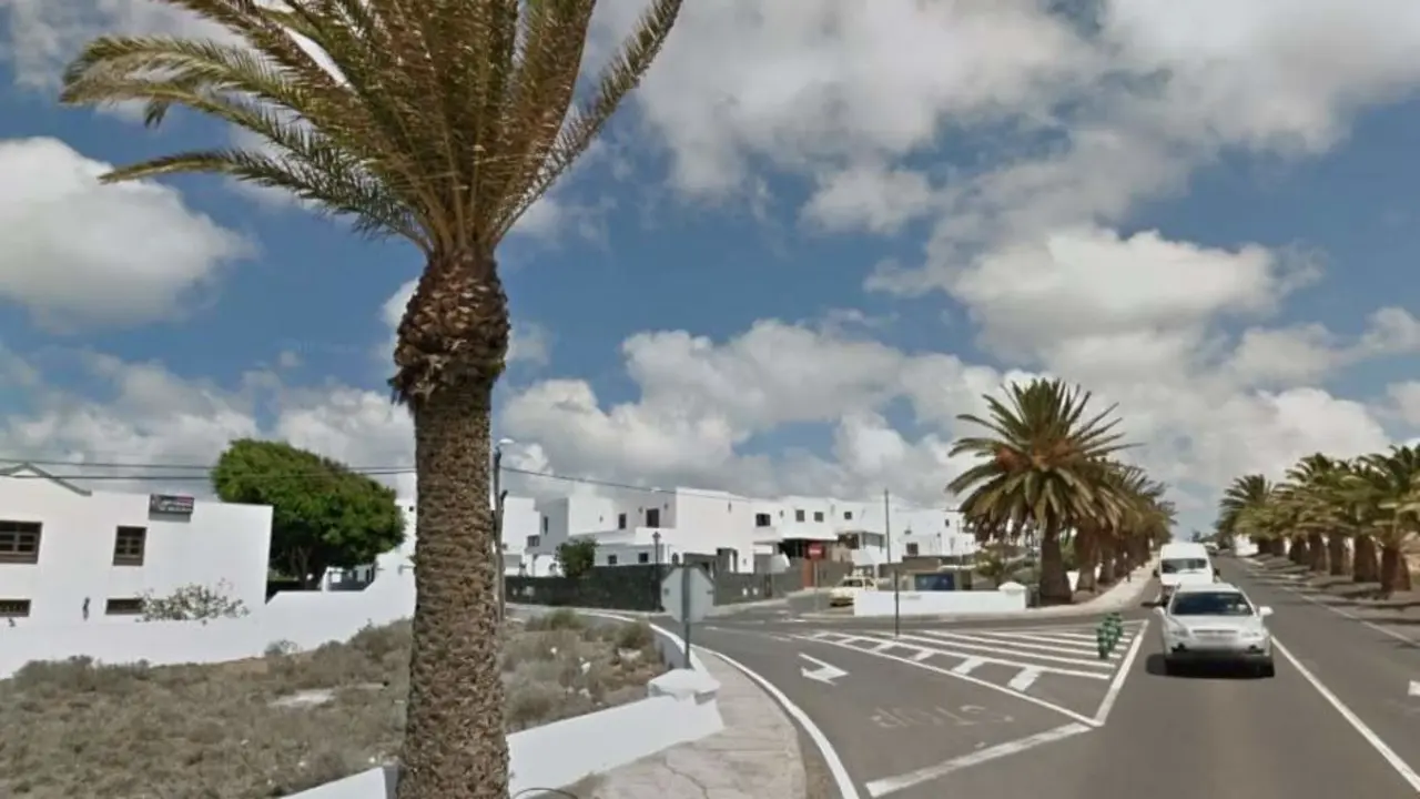 Carretera de San Bartolom&eacute; a Tinajo