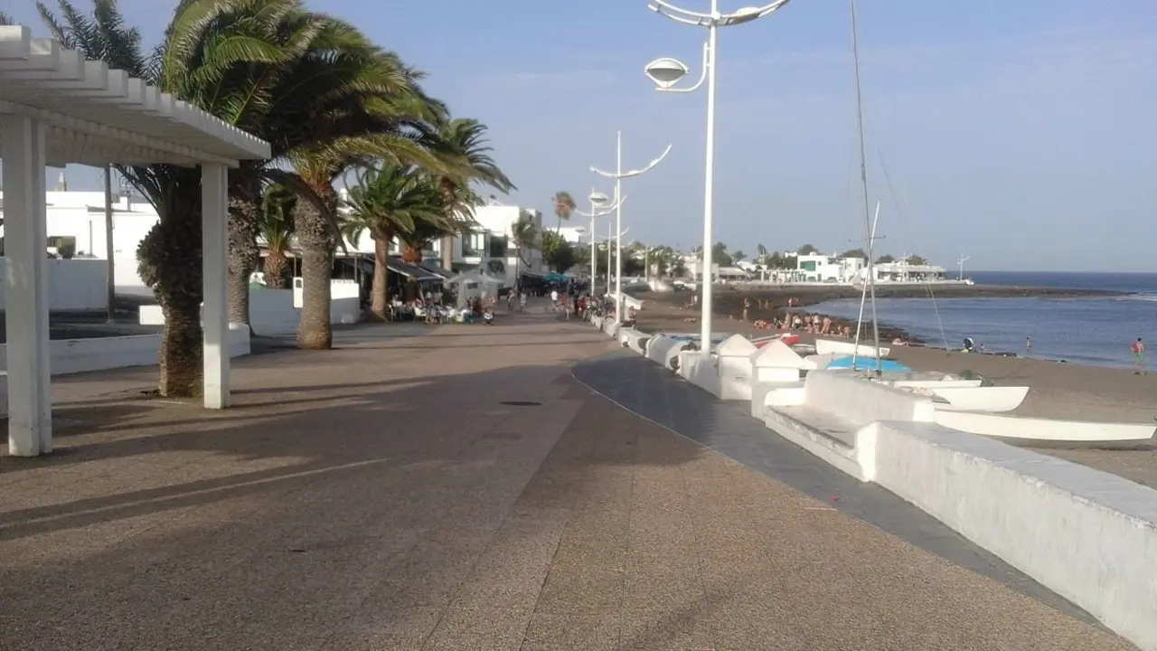 Playa_Honda_(Lanzarore)