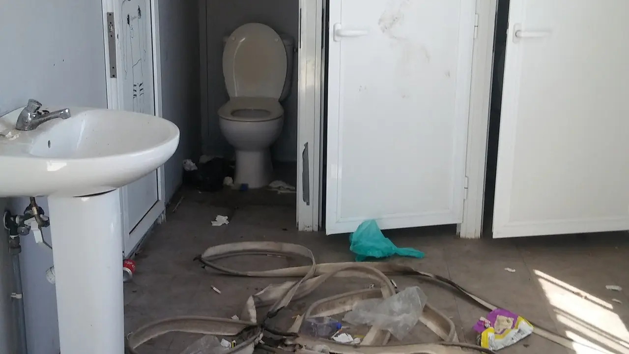 Baños del Recinto Ferial 4