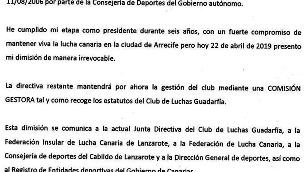Dimisión de José Luis de León