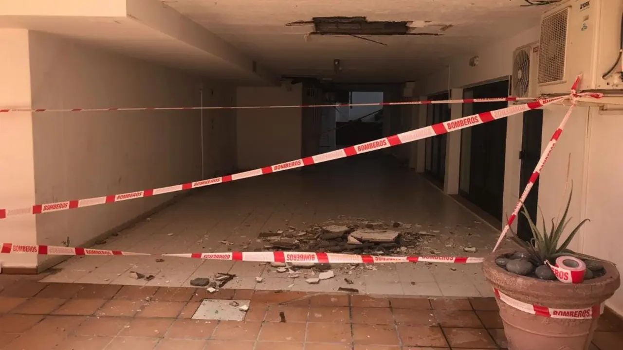 Evacuado un centro comercial en Puerto del Carmen