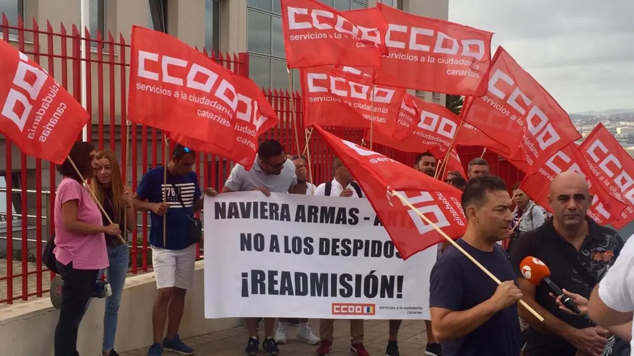 Manifestación en Naviera Armas