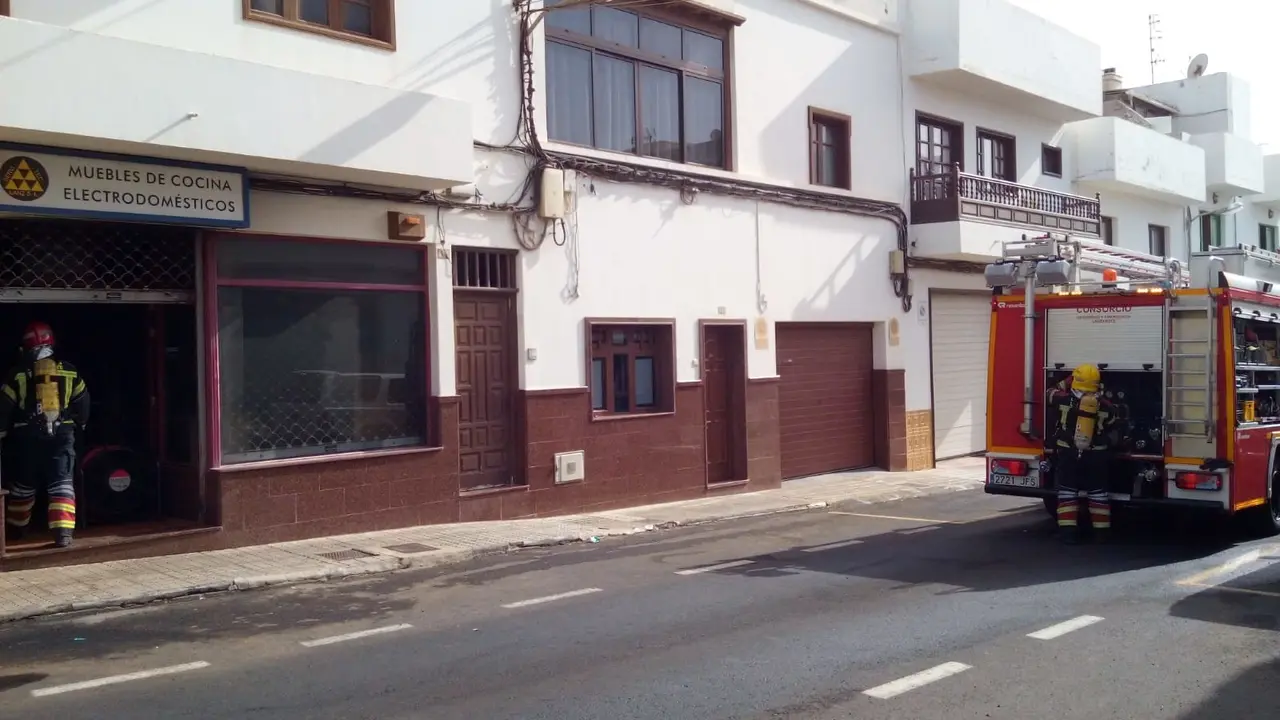 Incendio en establecimiento de venta de cocinas