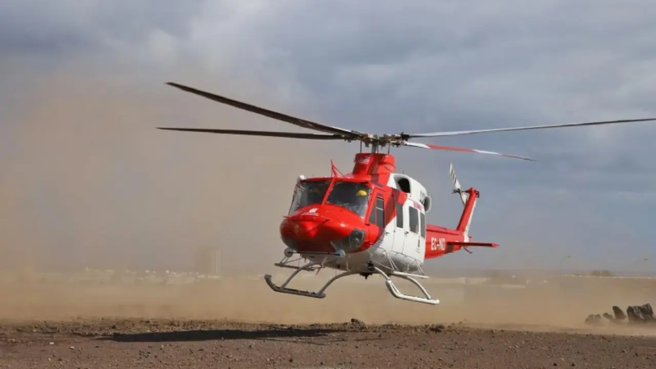 Helic&oacute;ptero con material sanitario