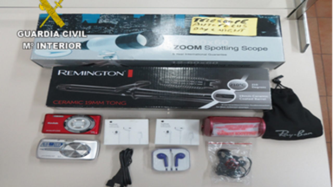Efectos robados en tienda de electrónica de Puerto del Carmen