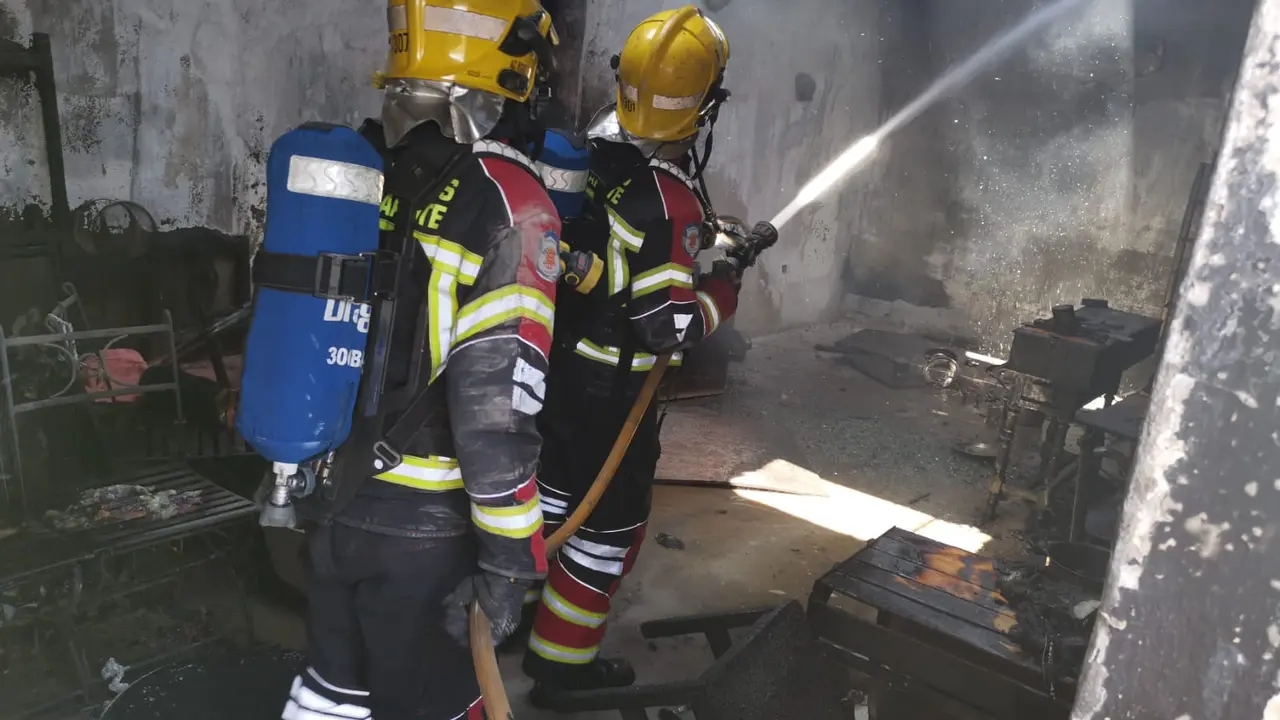 Incendio en Playa Quemada 2