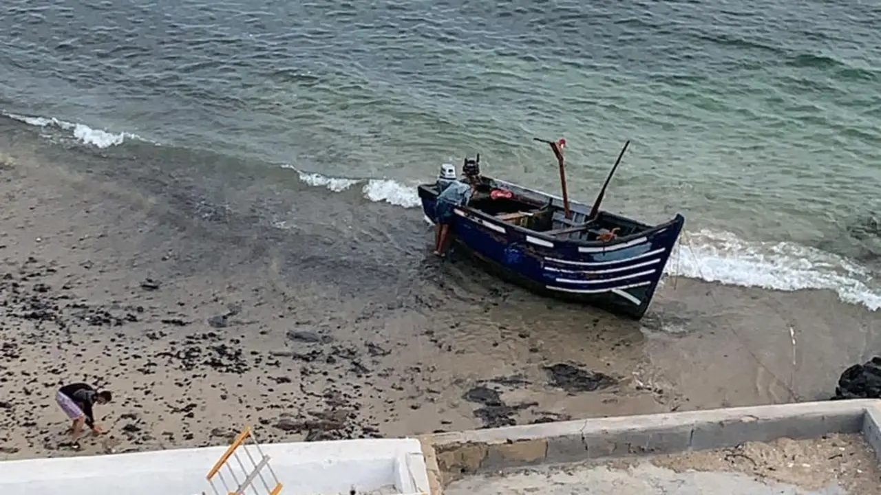 Patera llegada a Caleta Caballo 2