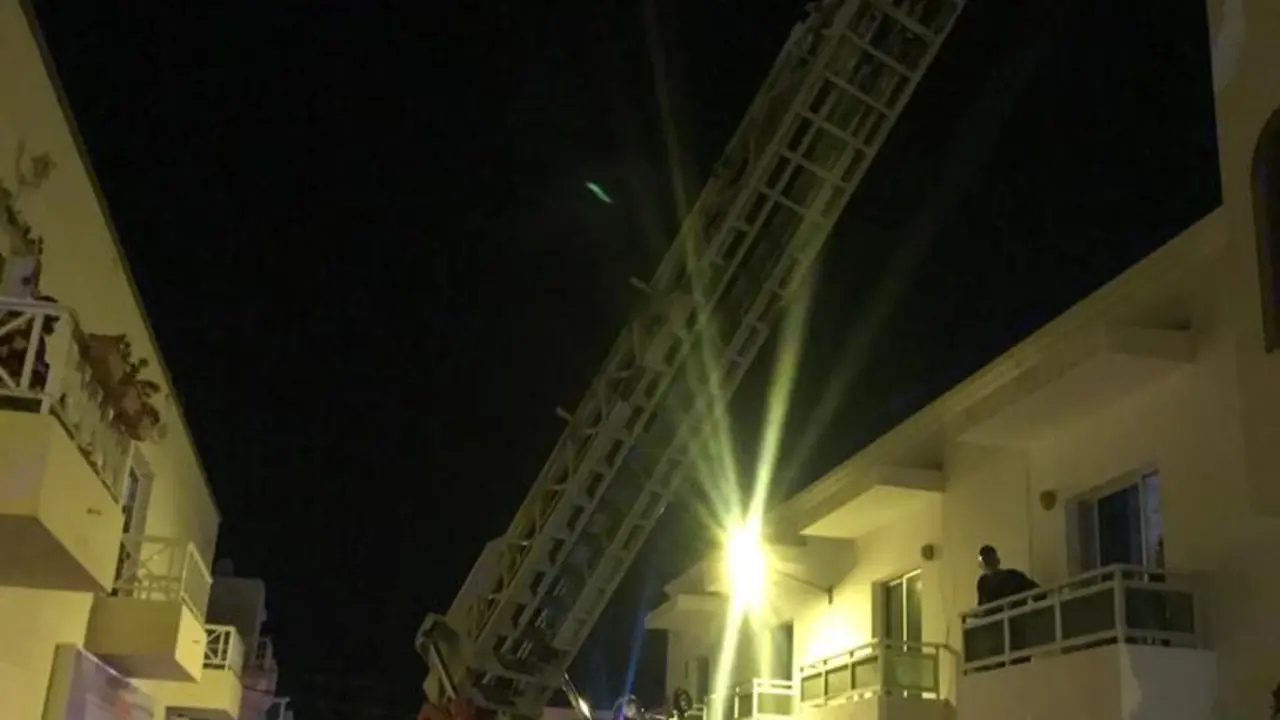 Rescate de un fallecido con una autoescala