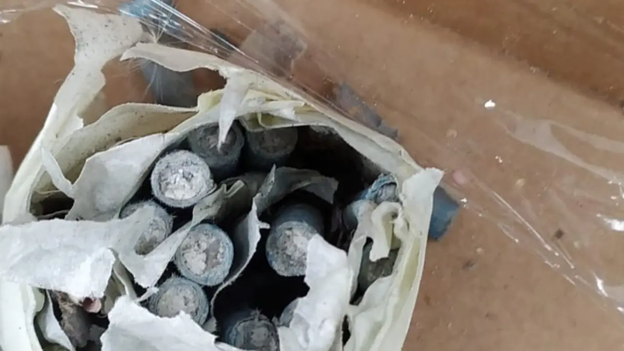 Artefactos explosivos lanzados en Titerroy
