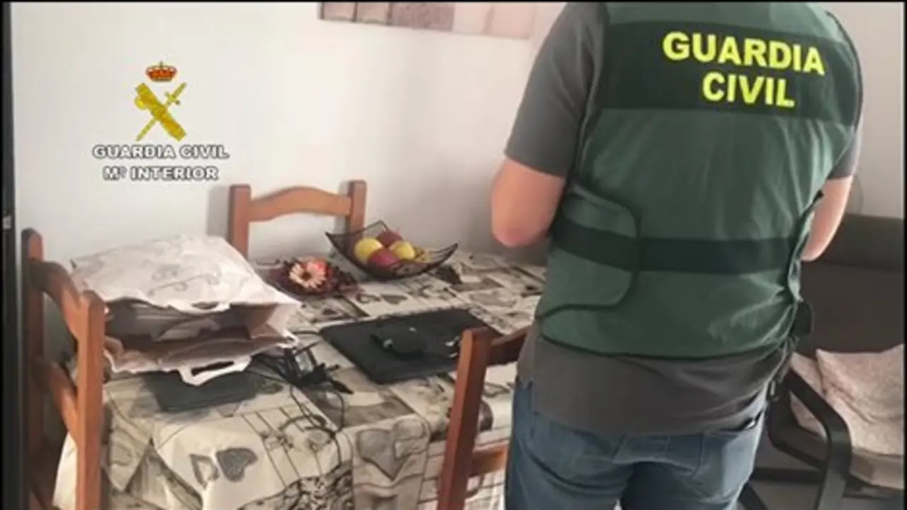 Pornograf&iacute;a infantil