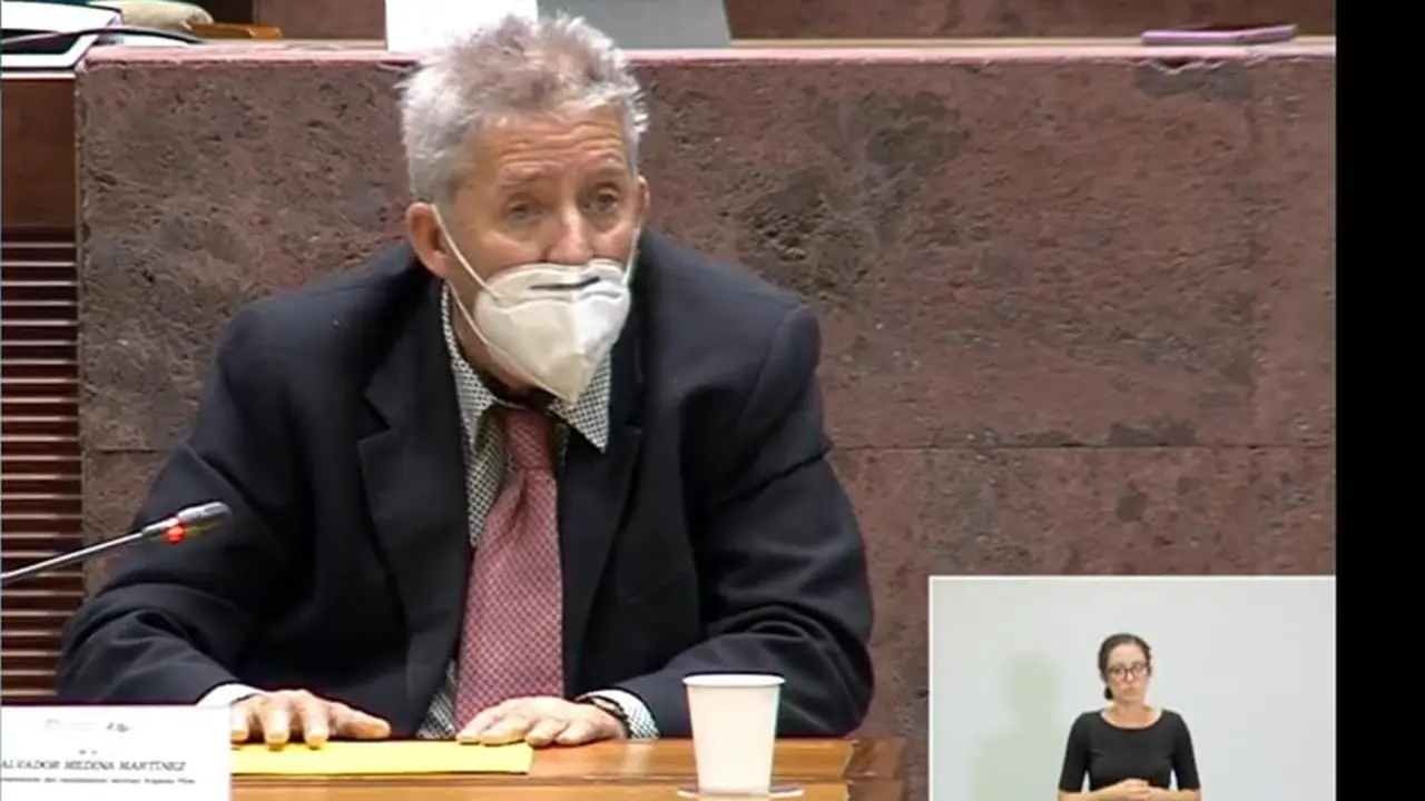 Salvador Medina en el Parlamento