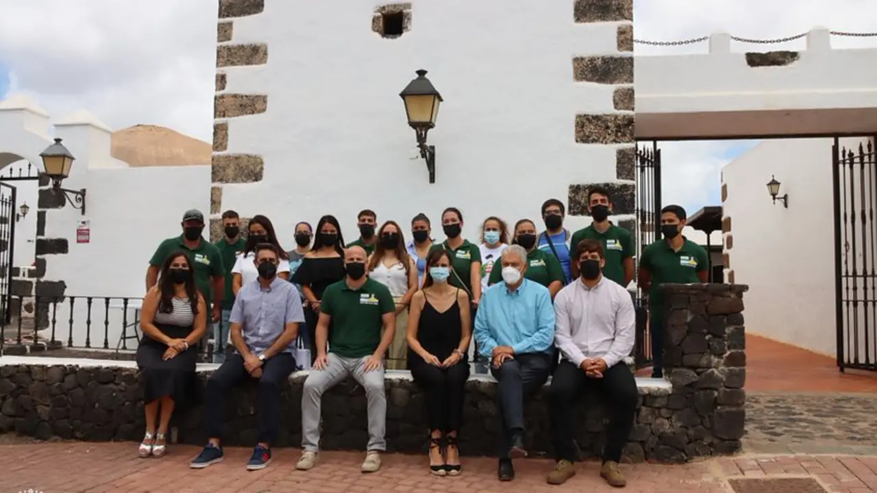 Clausura oficial de tres PFAEs de Tías