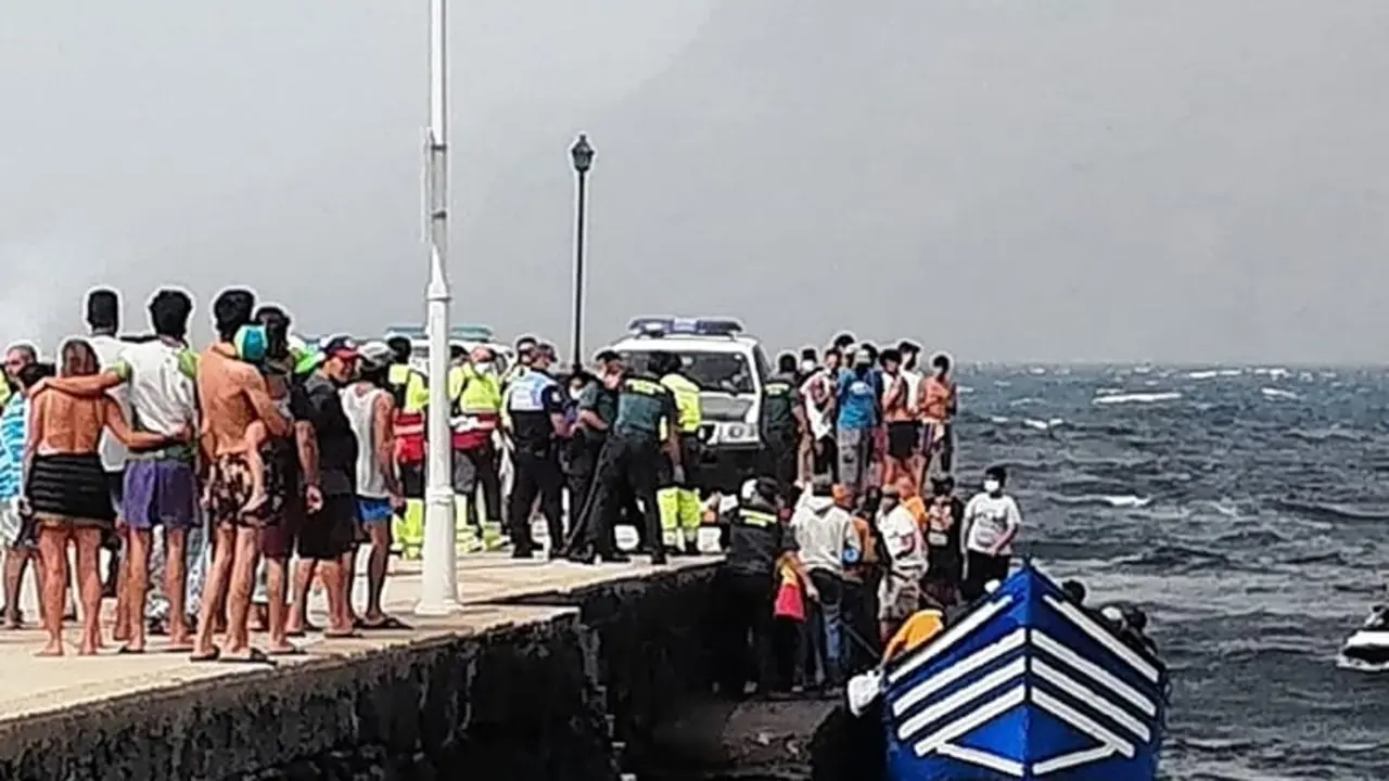 Patera en Famara