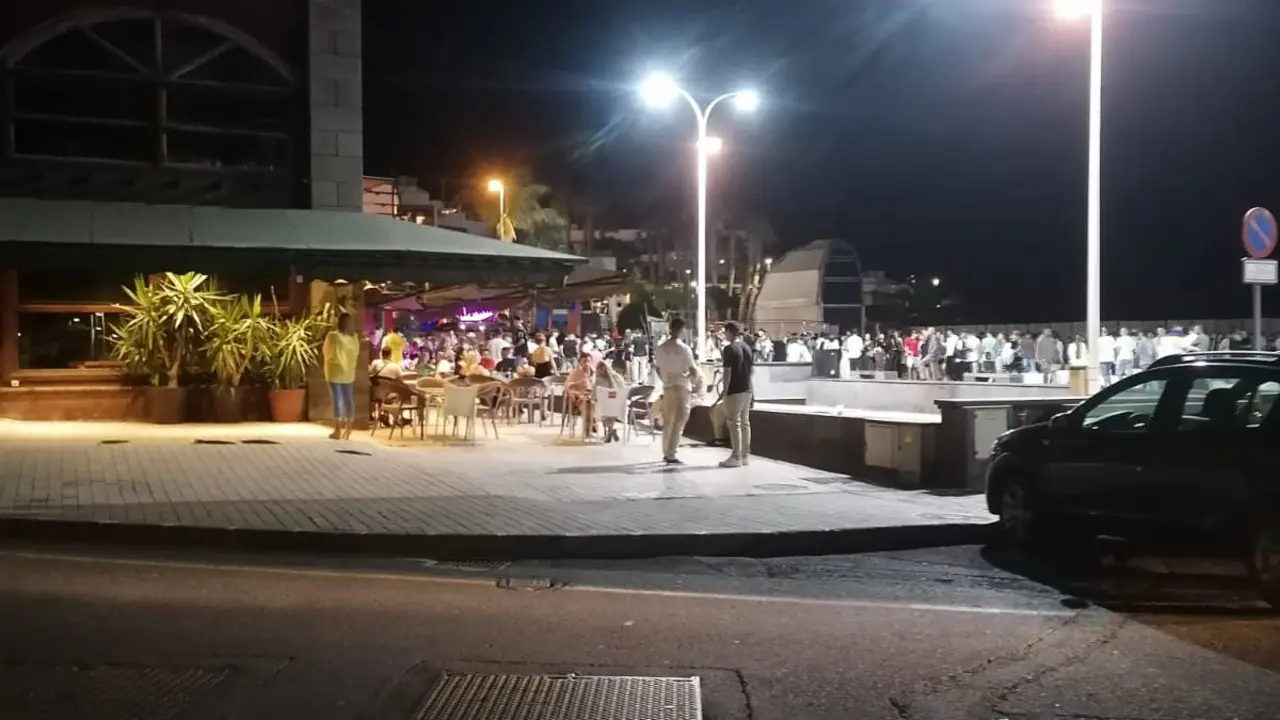 Botellón en Puerto del Carmen