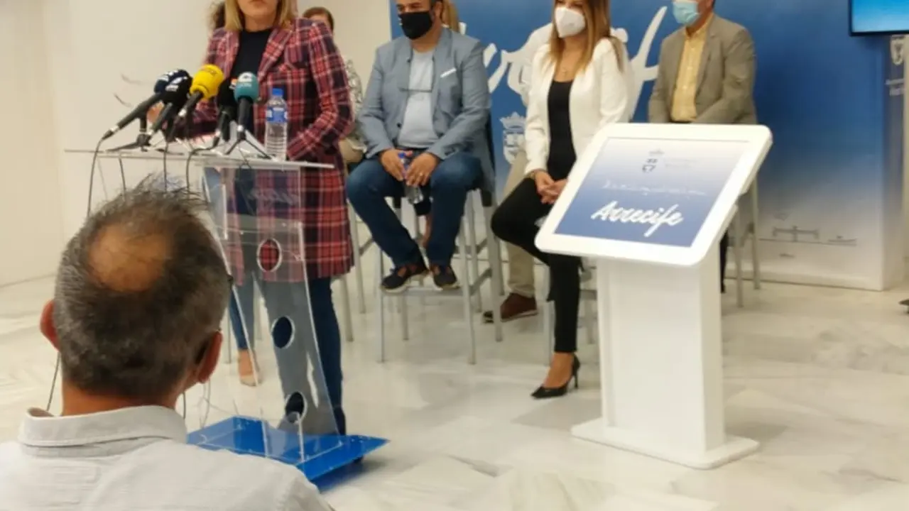 Rueda de prensa de &Aacute;strid P&eacute;rez, informando del cese de los concejales socialistas