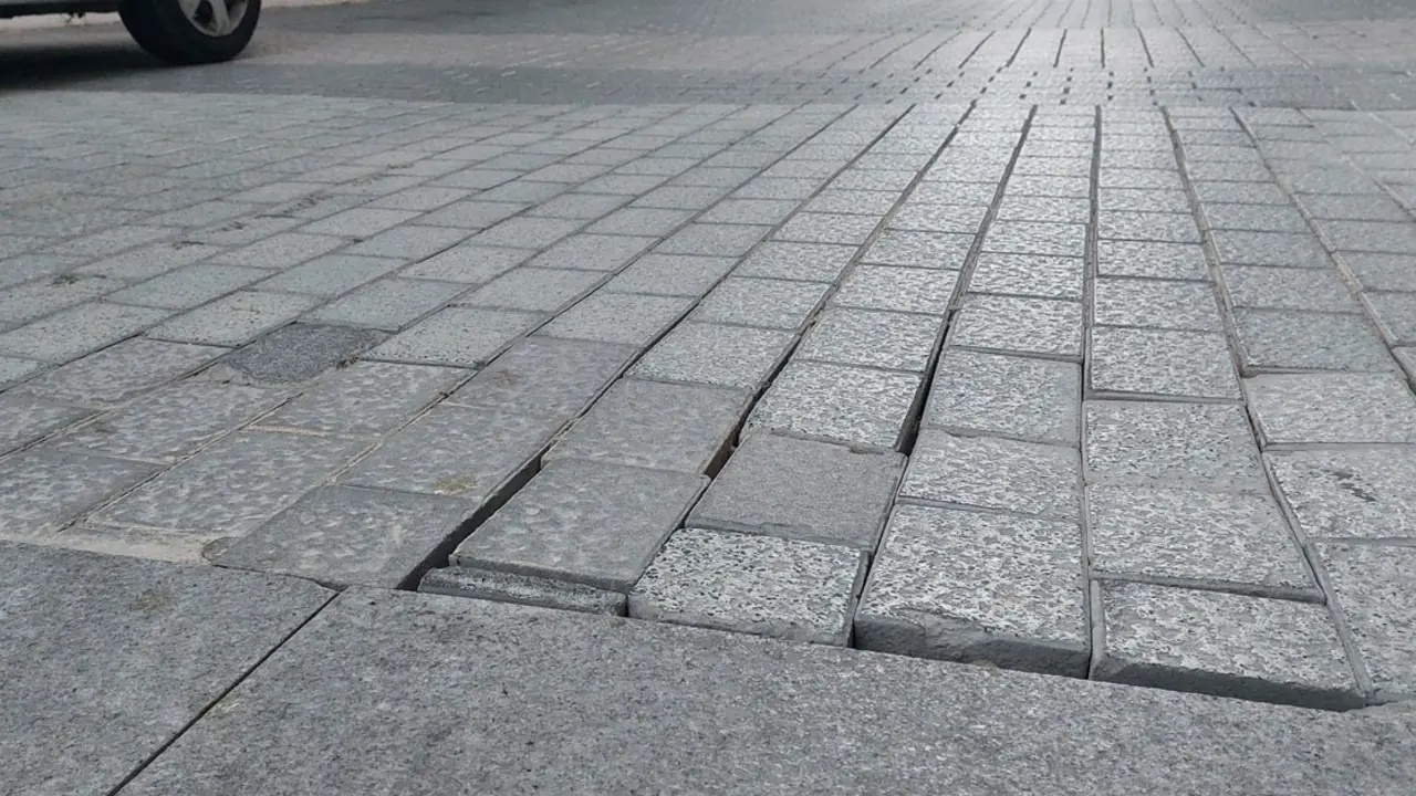 arrecife-calle-mal-estado1
