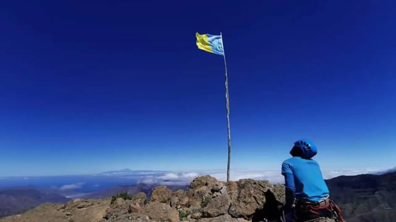 Bandera Canaria en el Roque Nublo 2