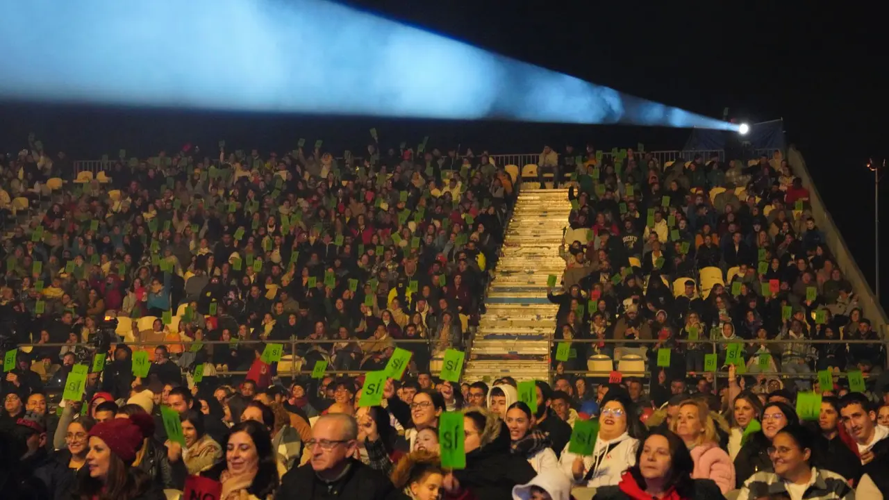 Se desploma parte del escenario provisional del Carnaval de Arrecife
